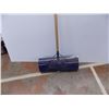 Image 3 : Yardmaster 15" steel snow shovel