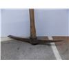 Image 3 : pick-axe