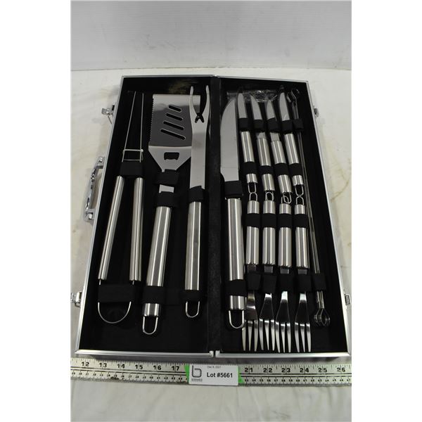 BBQ Utensil Set w/ Forks & Knives