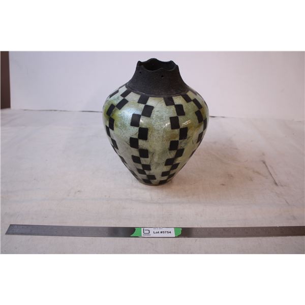 Green/Black Vase Sask made