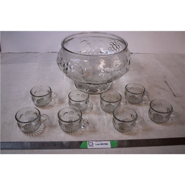 Glass Punch Bowl 8 Cups