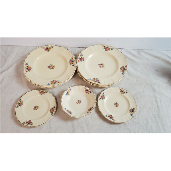 Sunshine England plates (6 large, 2 small) with bowl