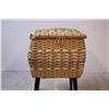 Image 2 : Standing sewing basket