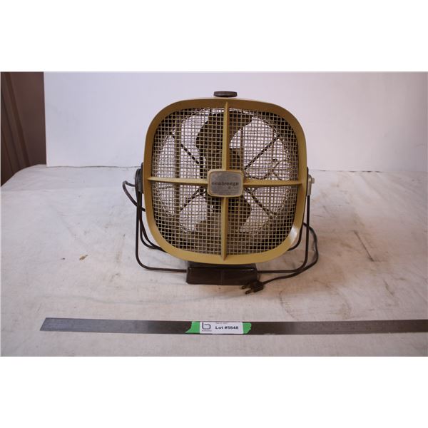 Vintage Fan (working)