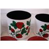 Image 4 : Strawberry Canisters Plastic