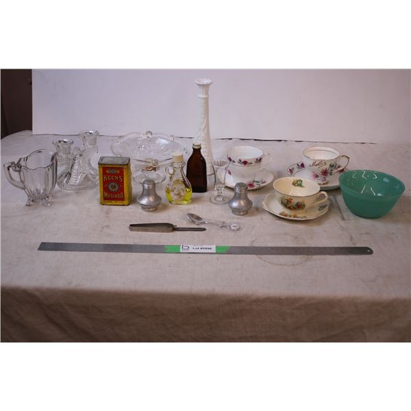 Tea cups and saucers,candle holders,Misc items