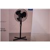 Image 4 : Mainstays Oscillating Stand Fan