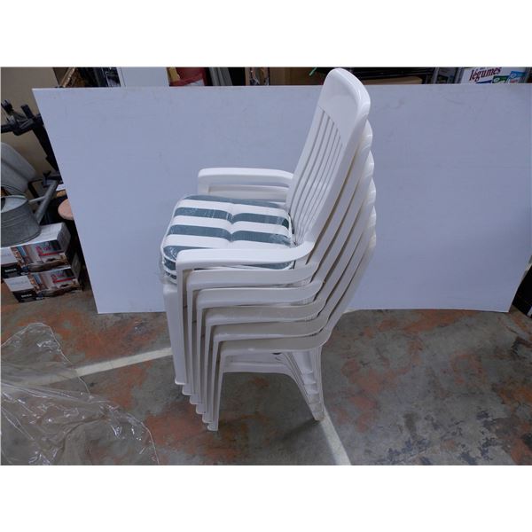 *6 outdoor chairs - 3 appear new