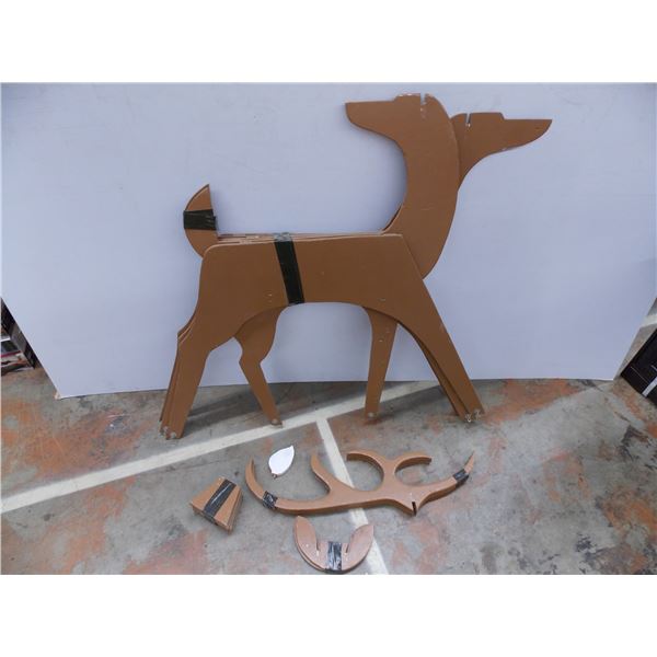 *wooden reindeer lawn ornaments