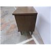 Image 4 : *small night stand dresser