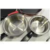 Image 4 : pots and pans - good condition