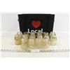 Image 1 : (16) glass insulators