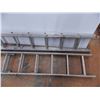 Image 3 : (2) 15ft extension ladders