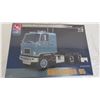 Image 2 : 1:25 Plastic Model - GMC Astro. 95 (sealed) - ERTL AMT