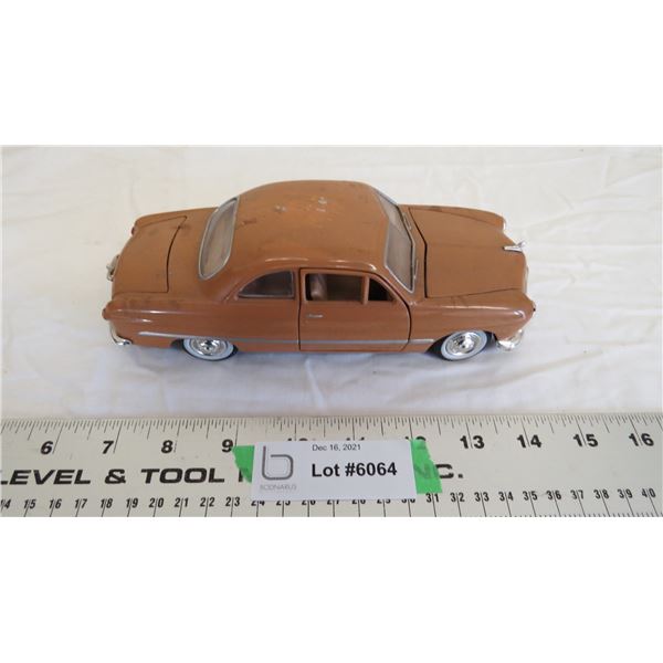 1:24 Scale car - 1949 Ford - made in china