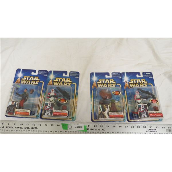 (4) Star Wars attack of the clones figures (NIB)