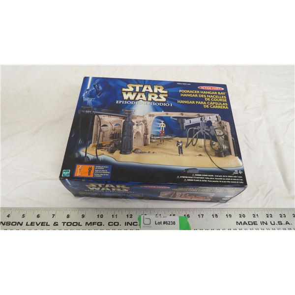 Star Wars Podracer hangar bay action fleet set (NIB)