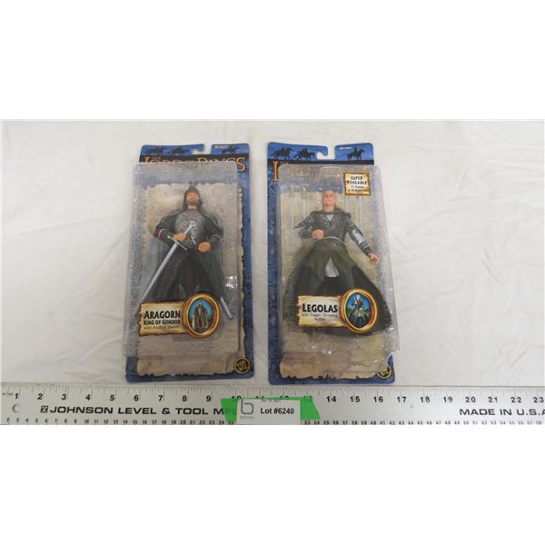 LOTR poseable Legolas figure + Aragorn King of Gondor figure (NIB)