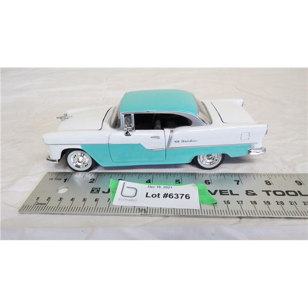 1955 Chev Bel Air Scale 1/24 diecast car - 8  long