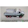 Image 2 : Hess Truck - 23" long - noise maker + lights - with batteries (working) - 2017