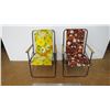 *2 vintage folding chairs