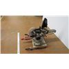 Image 2 : *Craftsman 10" sliding compound mitre saw with laser track (working)