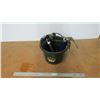 Image 1 : *grease guns + pail