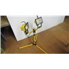 Image 1 : Work light with stand (one bulb) works - legs wont lock in