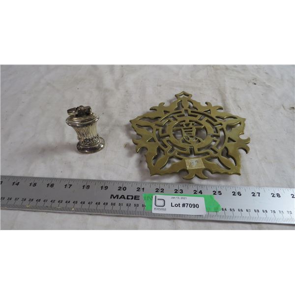 vintage (Ronson) lighter + trivet