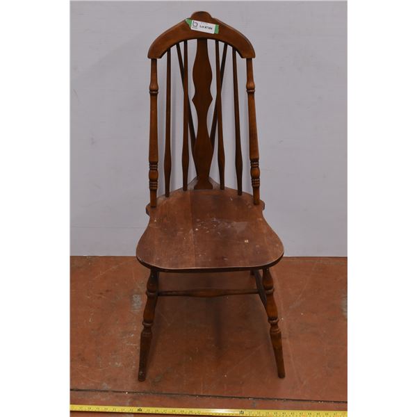 *Wooden Chair w/ Unique Spoked Back Rest