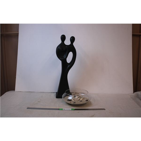 Home Decor Sculpture (heavy),Glass Center piece with beach shells