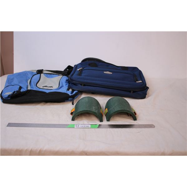 Roots bag, Blue Travel Bag, Knee pads