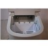 Image 2 : Ice Maker Igloo-works perfect