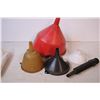 Image 4 : Heavy Duty work Gloves,funnels,Misc items