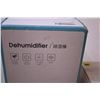 Image 2 : Dehumidifier, Oil diffuser (both used)