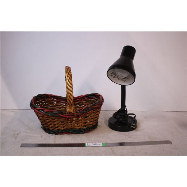 Desk Lamp (working) Basket