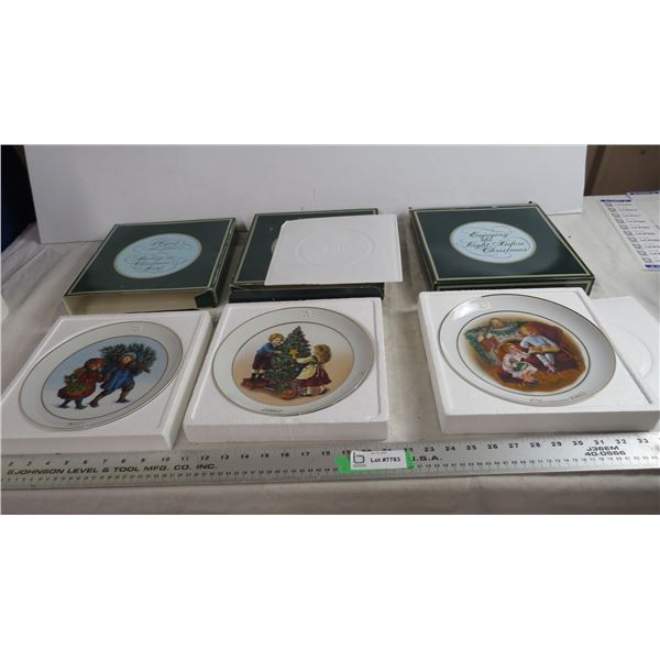 avon christmas plate series (3) with boxes