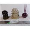 Image 2 : (2) insulators and a vase