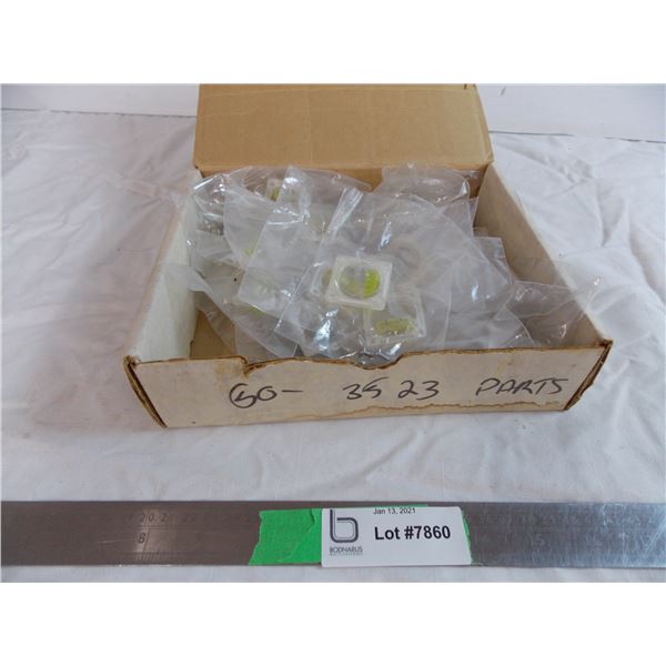 Box of small bubble level inserts