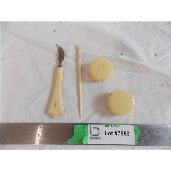 small bakelite set -stamped "French ivory"