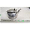 Image 3 : vintage super genuine health heavy aluminum tea kettle (1920's?)