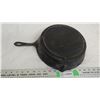 Image 4 : No 9 Cast Iron skillet