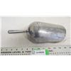 Image 3 : vintage aluminum scoop - 5" wide