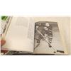 Image 4 : 1975 Stanley Cup book - a complete pictorial history of the stanley cup 1927-1975