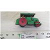 Image 3 : Dinky Toys Aveling Barford roller toy - 4" long