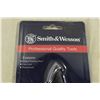 Image 2 : Smith & Wesson Extreme Ops Knife - in package