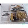 Image 2 : Academy Hobby Model 1:35 Tank - Flakpanzer IV