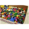 Image 3 : Flat of Assorted Small Childrens Toys