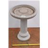 Image 1 : *heavy stone bird bath