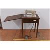 Image 1 : *Kenmore fold-out sewing machine table